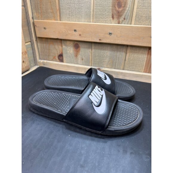 Nike Black Slide Sandals US 9 EU 42.5 Men's Benassi Just Do It Slide Sandals - Picture 1 of 6